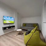 Apartmаn Avram Ll Apartamento Kotor Varos