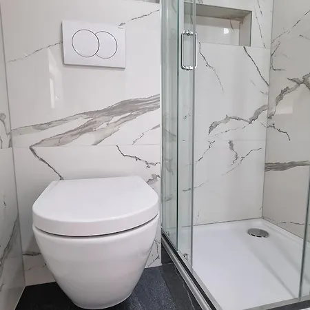 Apartmаn Avram Ll * Kotor Varos