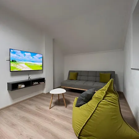 Apartmаn Avram Ll Appartement Kotor Varos