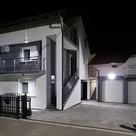 Apartmаn Avram Ll Appartement